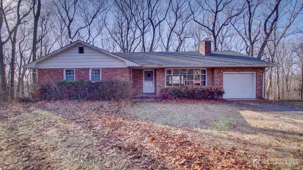 57 Coppermine RD, Franklin Twsp, NJ 08540