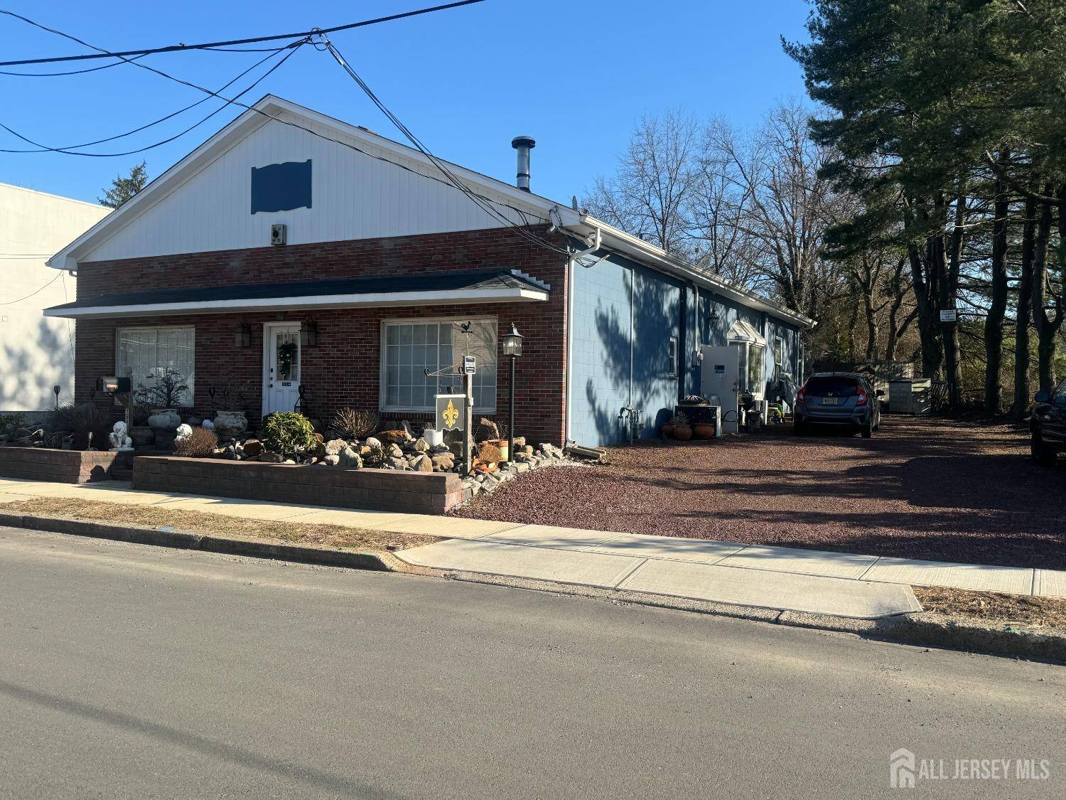 289 High ST, Metuchen, NJ 08840