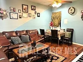 Perth Amboy, NJ 08816,322 Smith ST