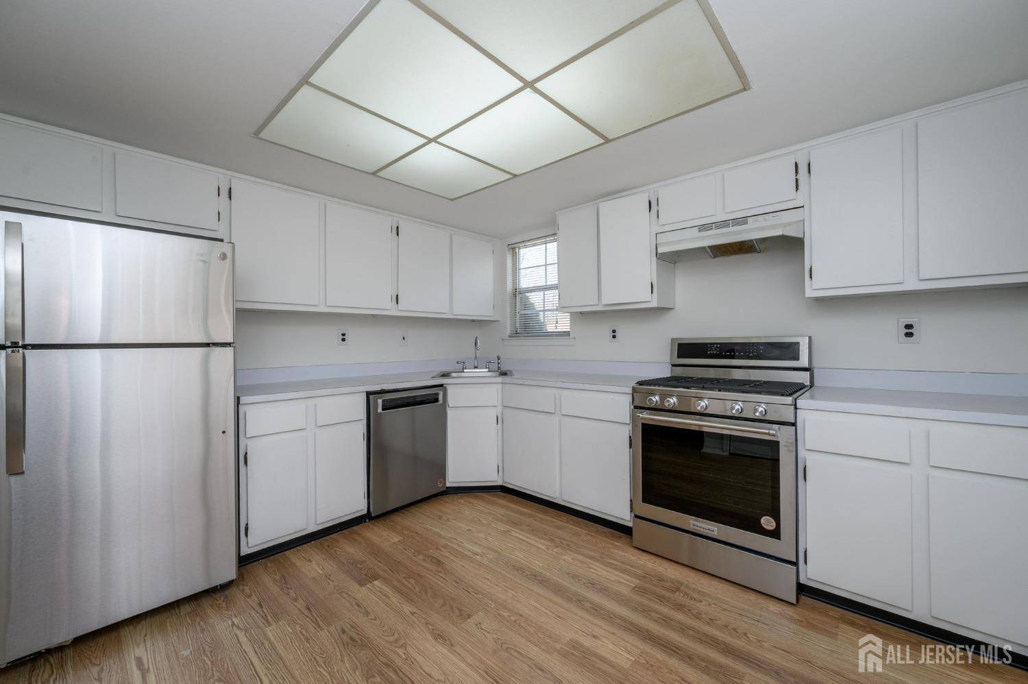 Old Bridge, NJ 08857,194 Yorkshire CT