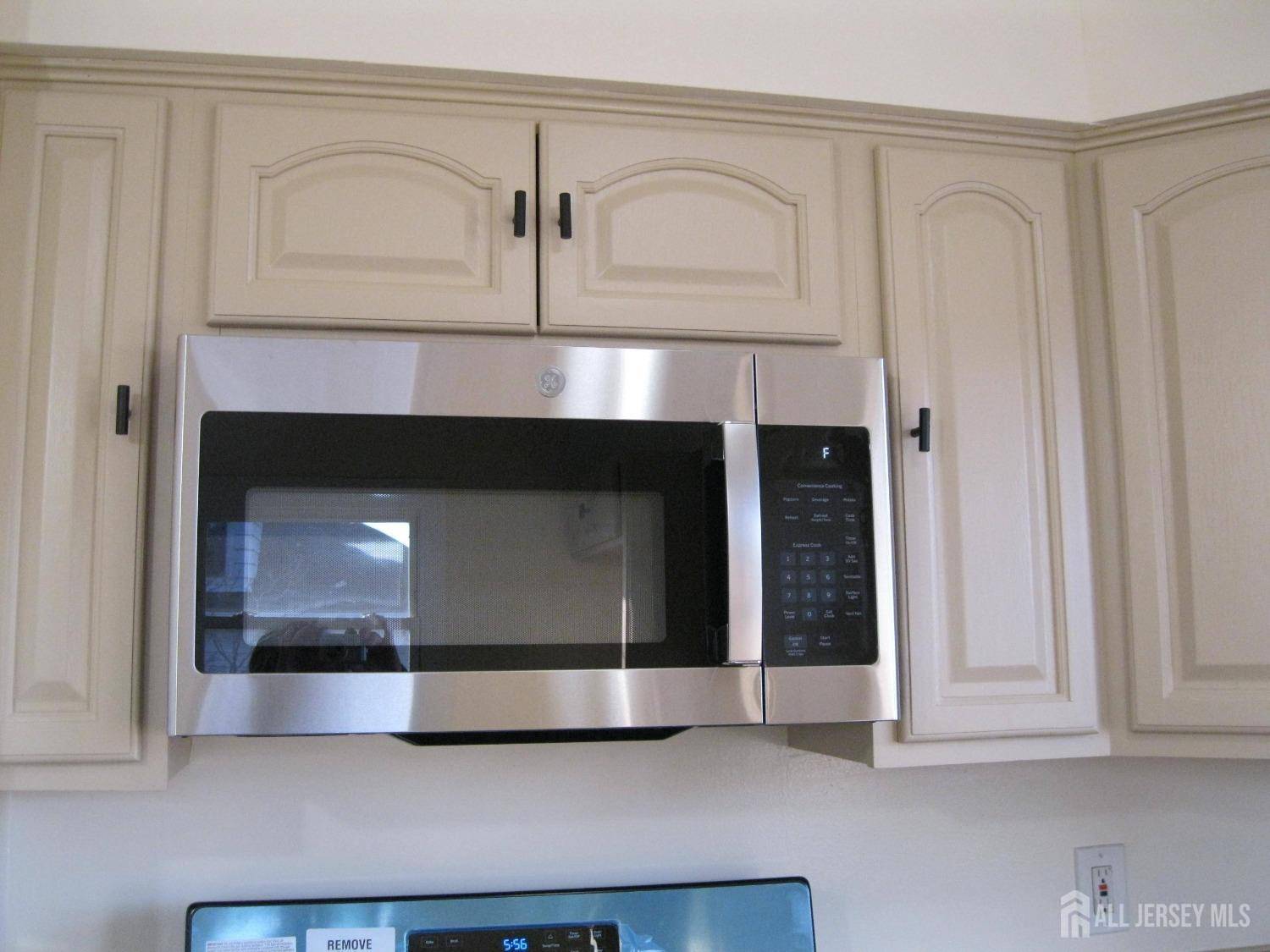 Carteret, NJ 07008,105 washington AVE