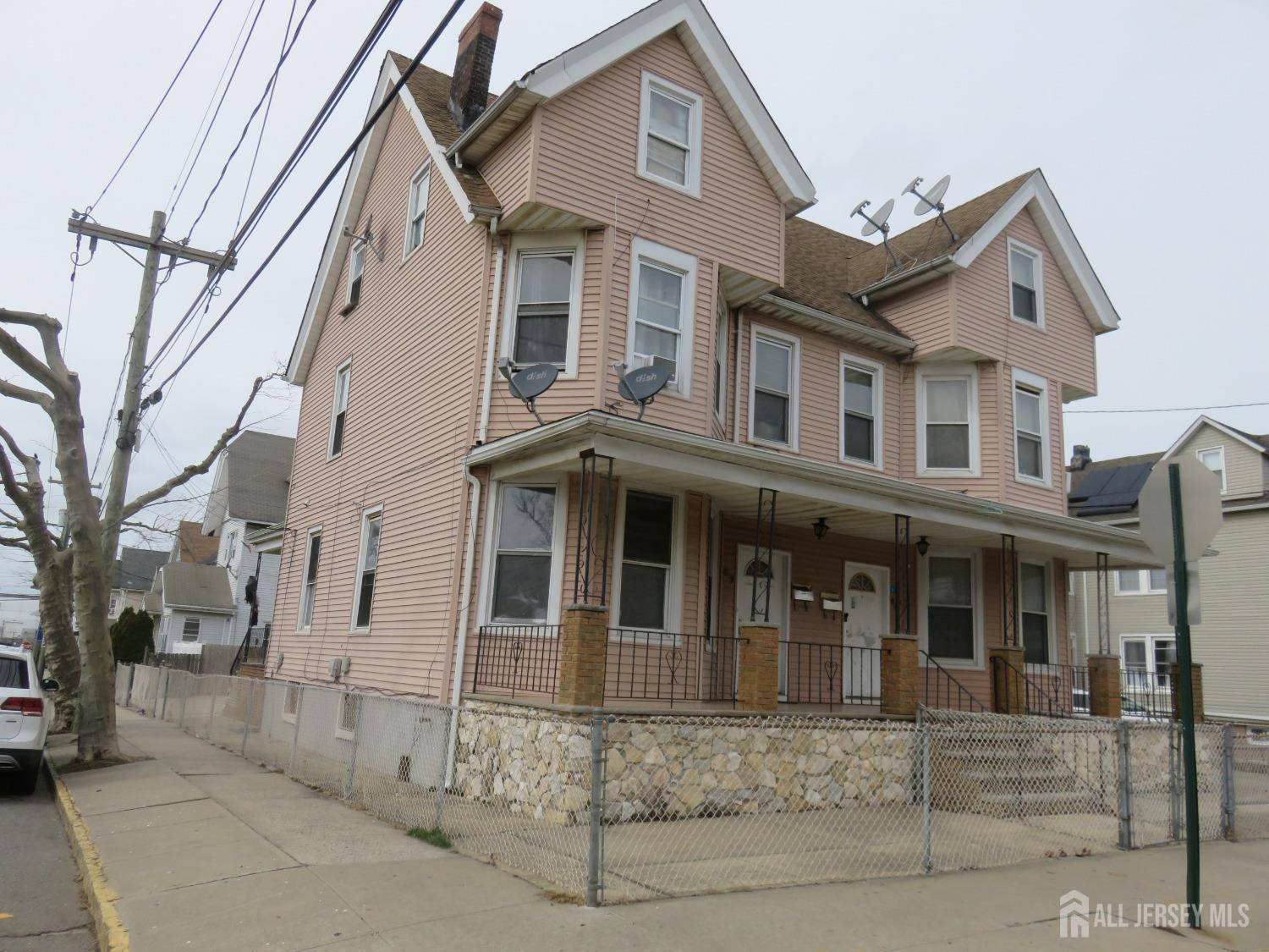 87-89 1st ST, Perth Amboy, NJ 08861