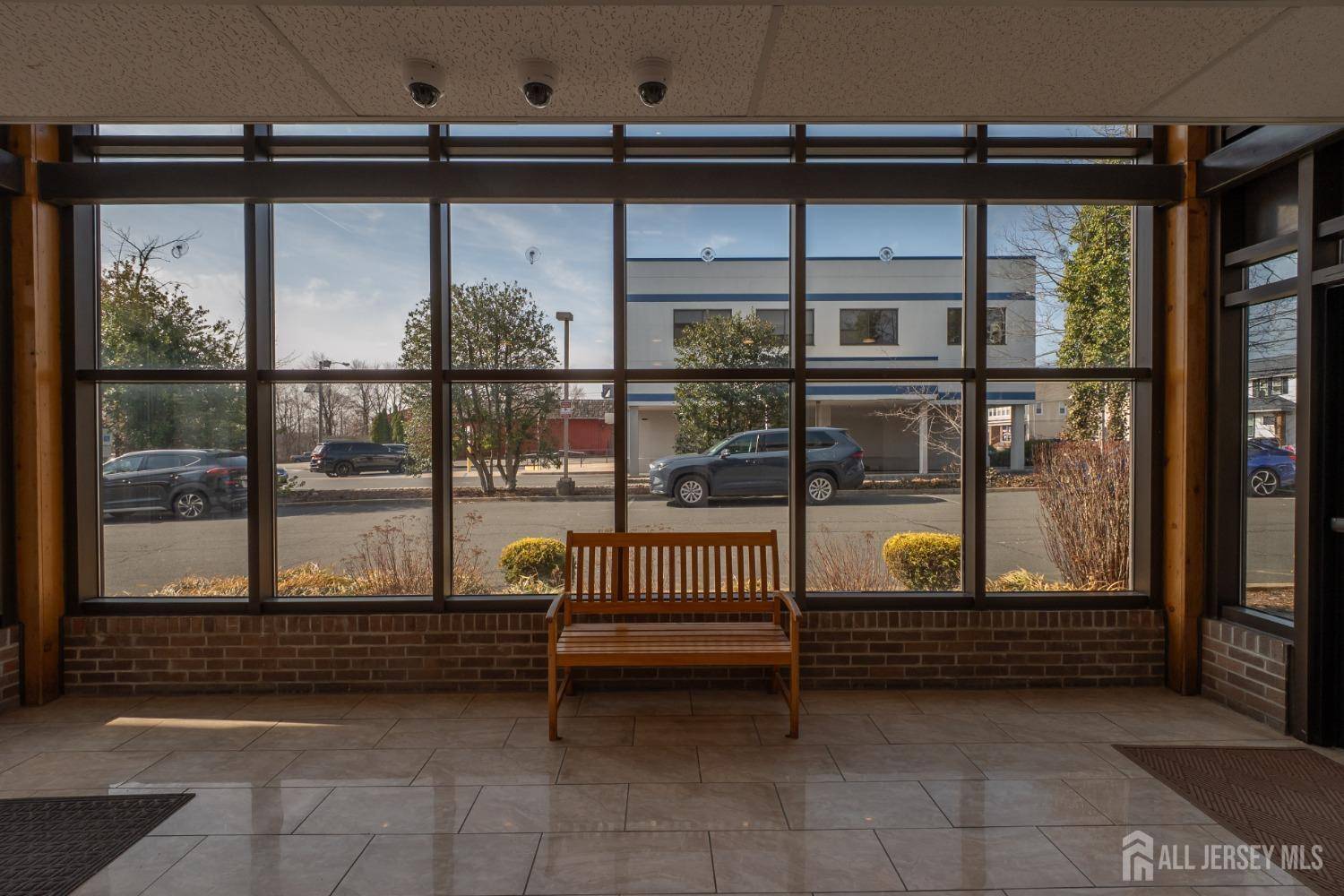 North Brunswick, NJ 08902,622 Georges RD #1-2