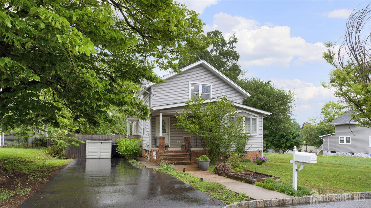 41 Ross Hall BLVD N, Piscataway, NJ 08854