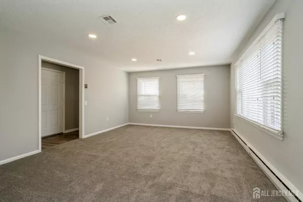 Monroe, NJ 08831,474 Revere WAY #N