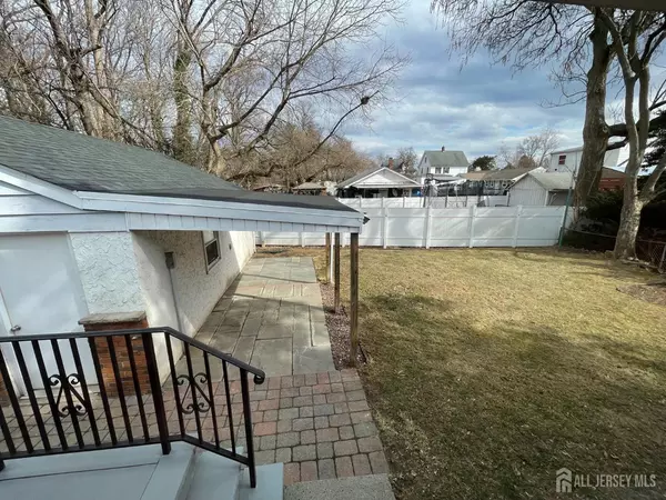 Bound Brook, NJ 08805,520 Hayward ST