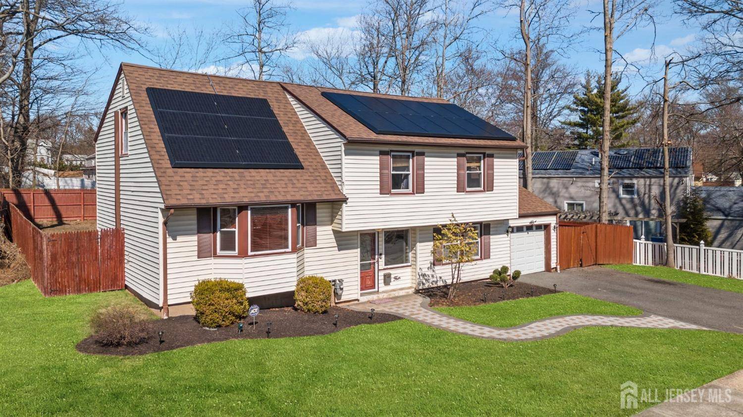 4 Hill RD, Edison, NJ 08817