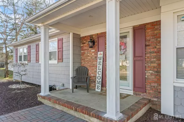 Morganville, NJ 07751,4 Whitman RD