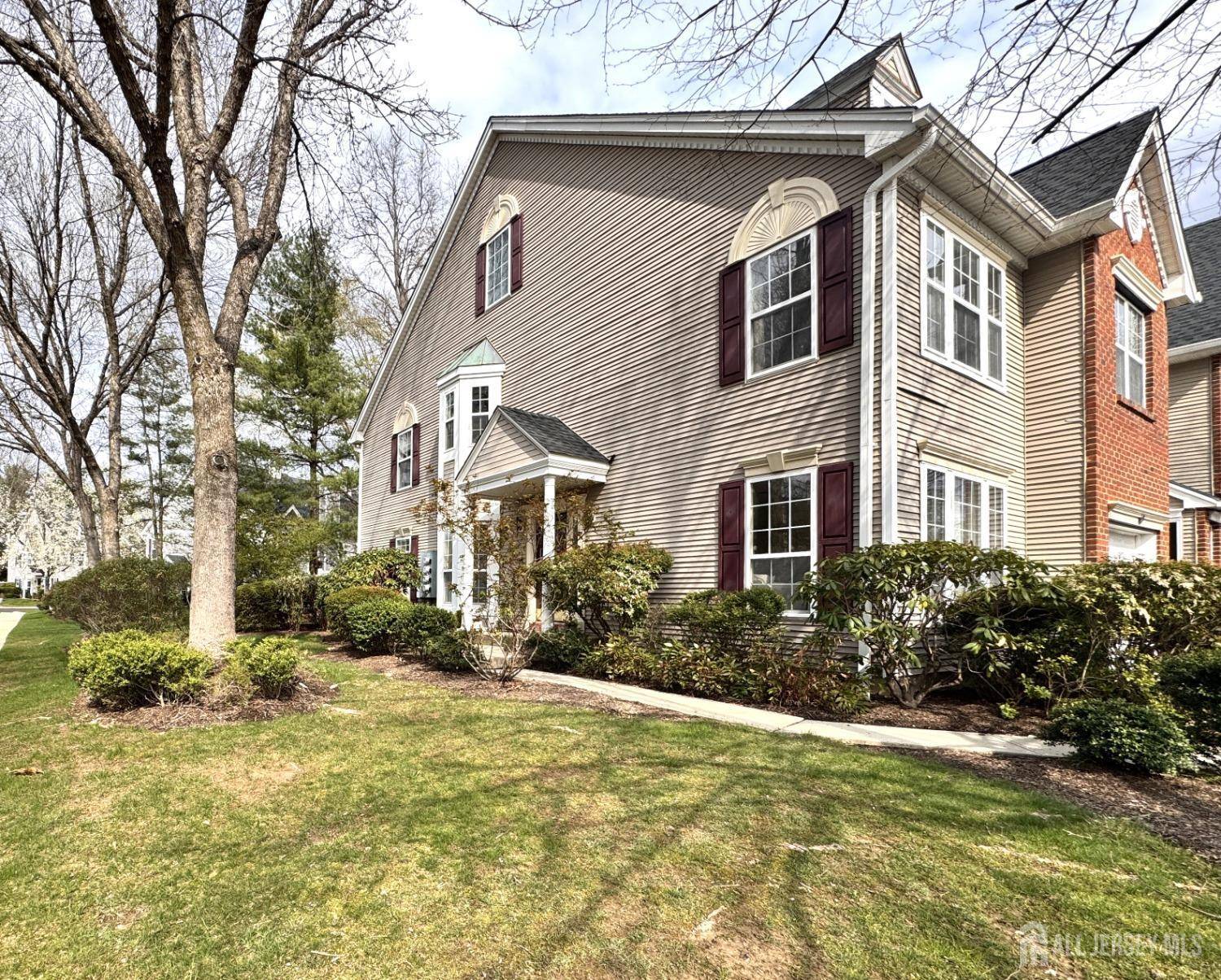 2 Burr CT, Plainsboro, NJ 08536