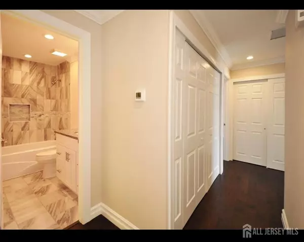 Monroe, NJ 08831,17 Celtis PLZ #B