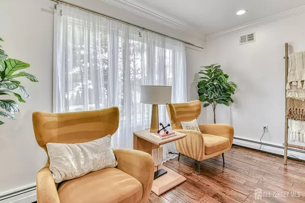 North Brunswick, NJ 08902,812 Prospect AVE