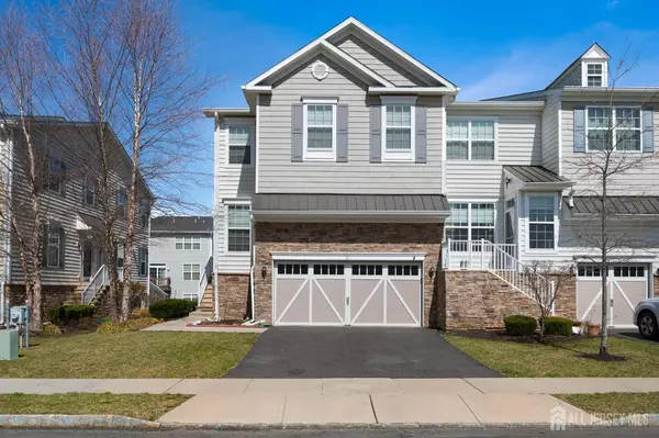 Cranbury, NJ 08512,31 Morris LN