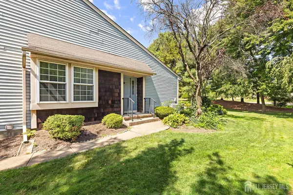Monroe, NJ 08831,15-A Betsy Ross DR