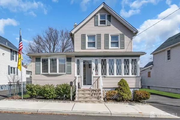 12 Albert ST, Sayreville, NJ 08872