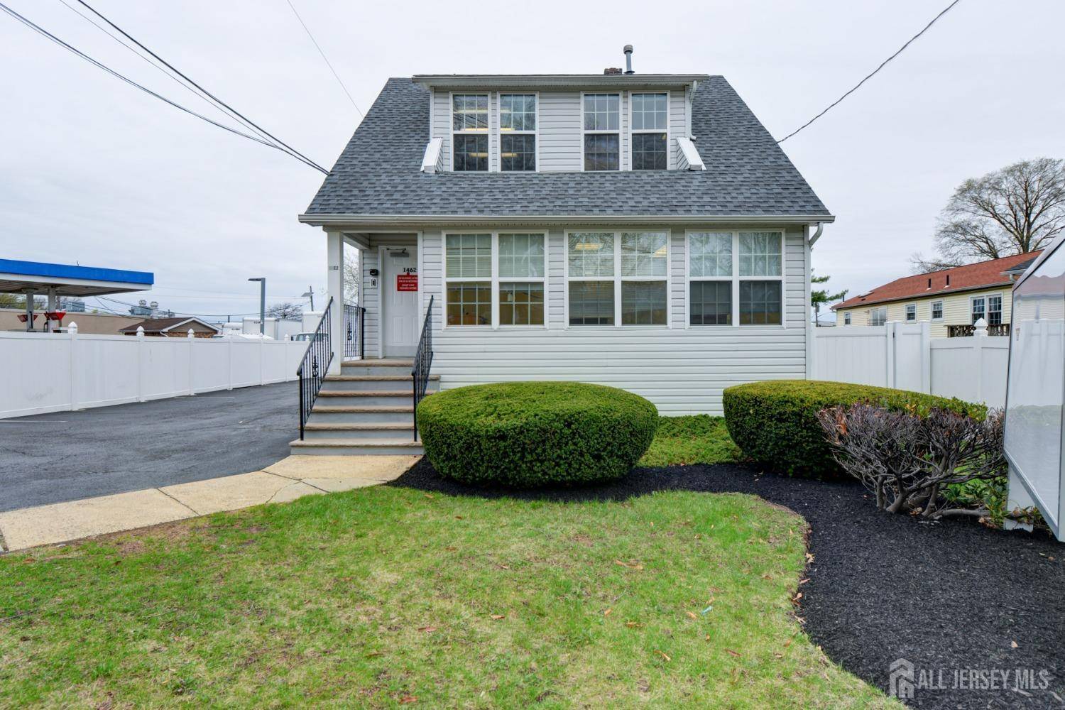Carteret, NJ 07008,1462 roosevelt AVE