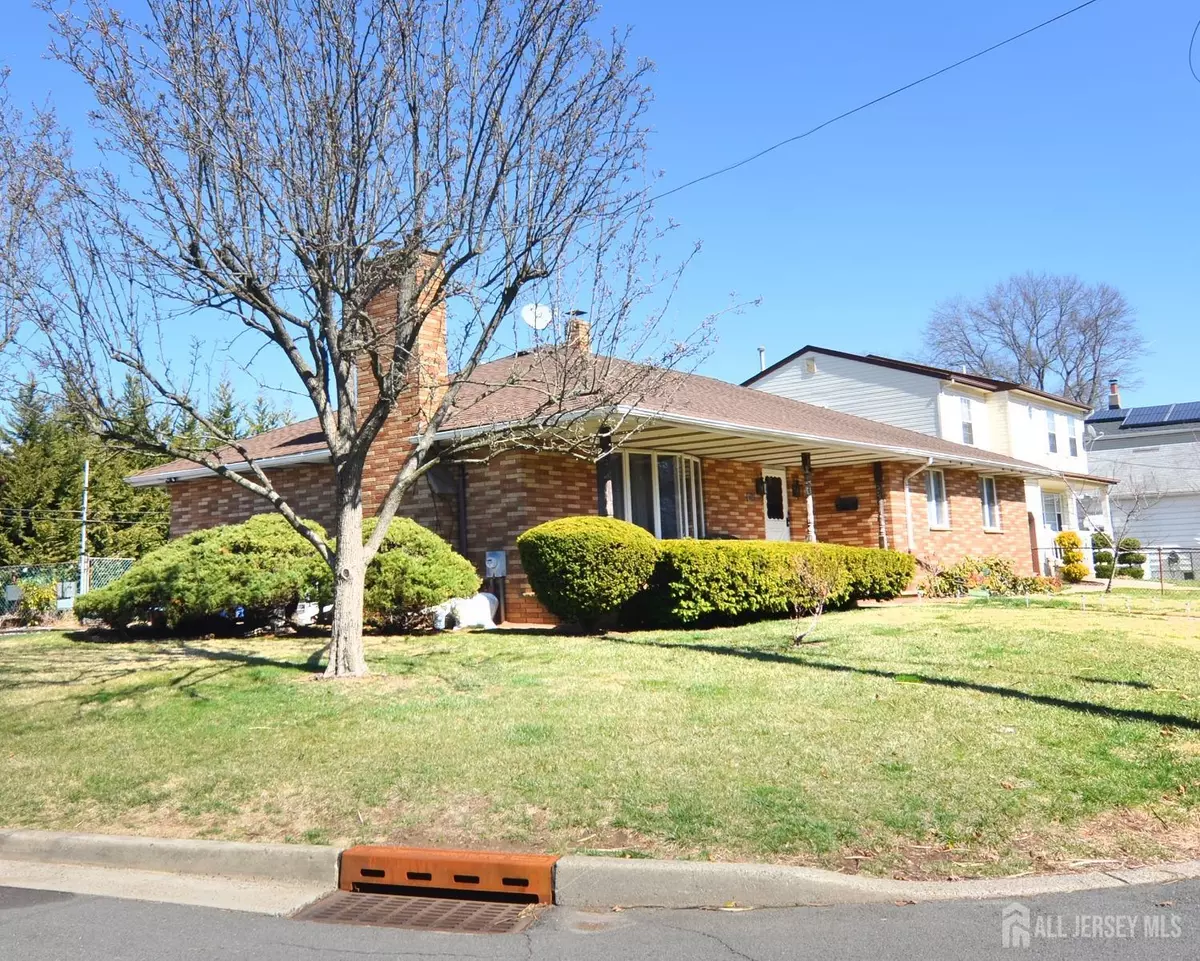 Perth Amboy, NJ 08861,108 Juliette ST