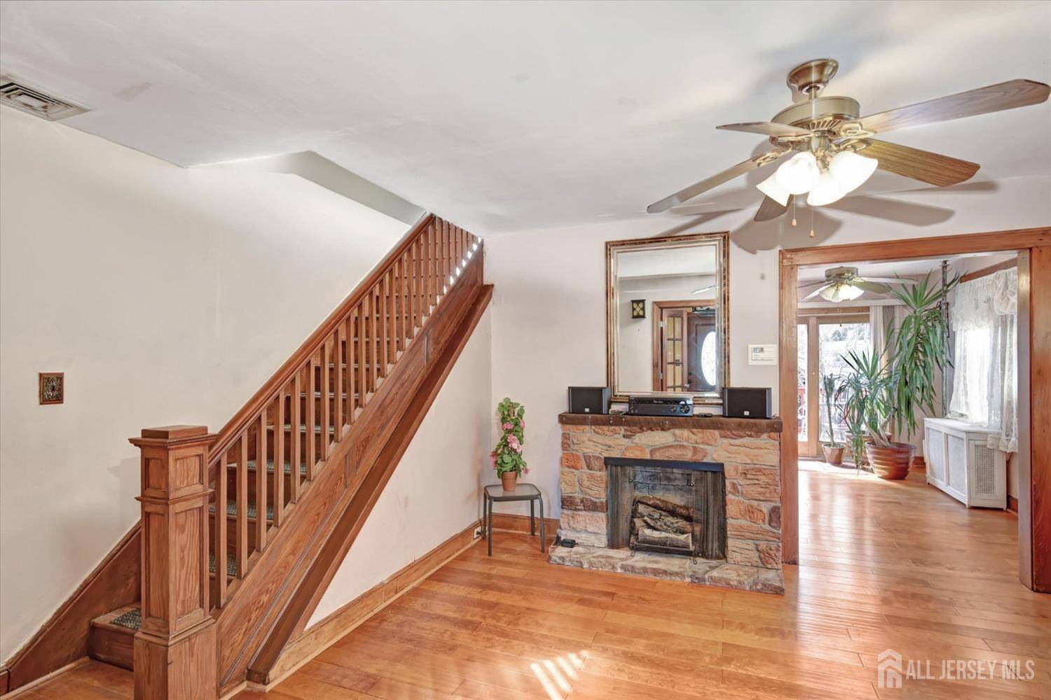 South Amboy, NJ 08879,352 Parker AVE