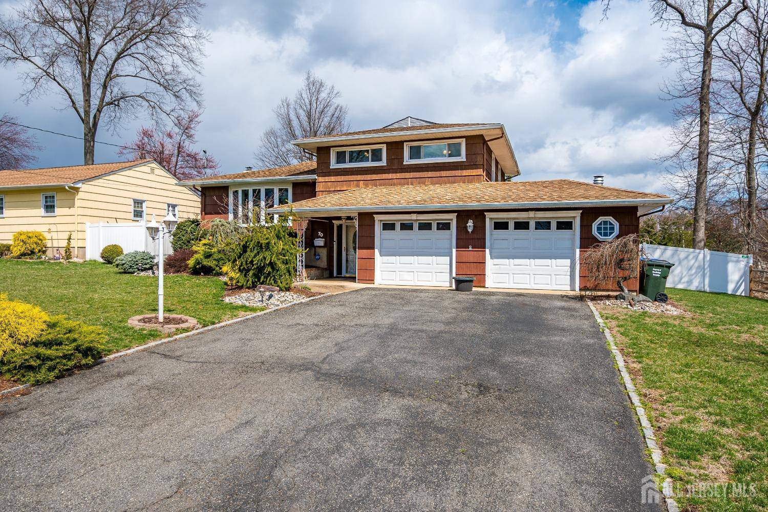 Colonia, NJ 07067,70 Highland RD