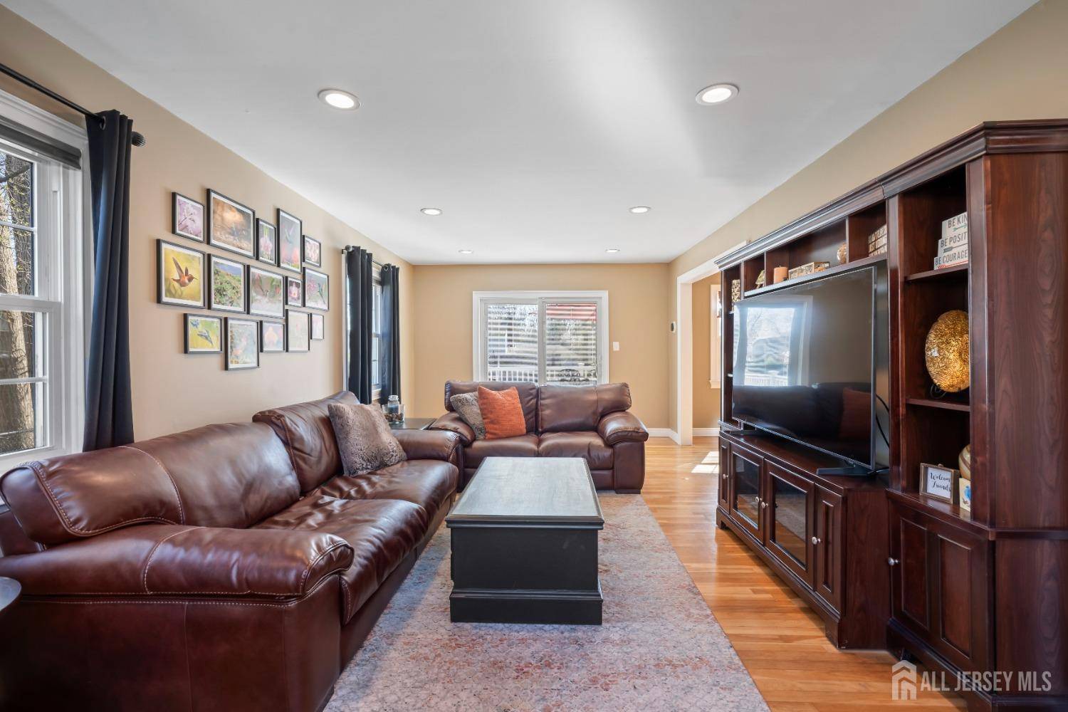East Brunswick, NJ 08816,5 Carter RD
