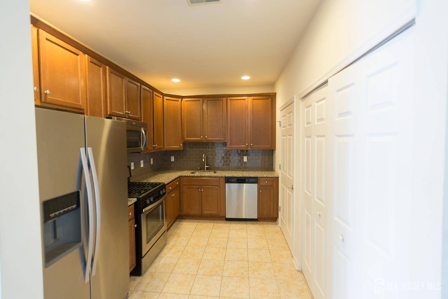 1144 Halifax PL, Hamilton, NJ 08619