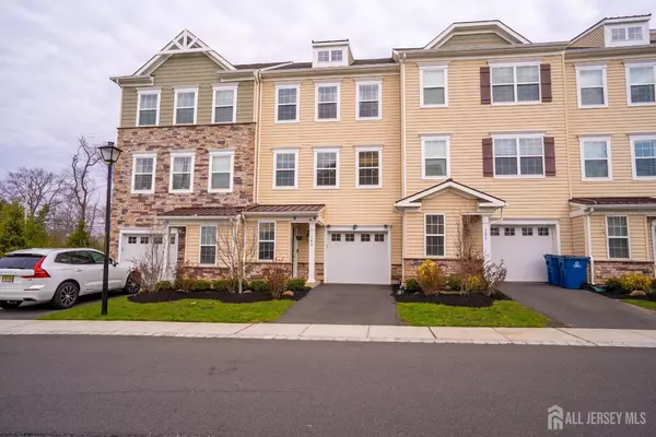 102 Matutina RD, Monroe, NJ 08831