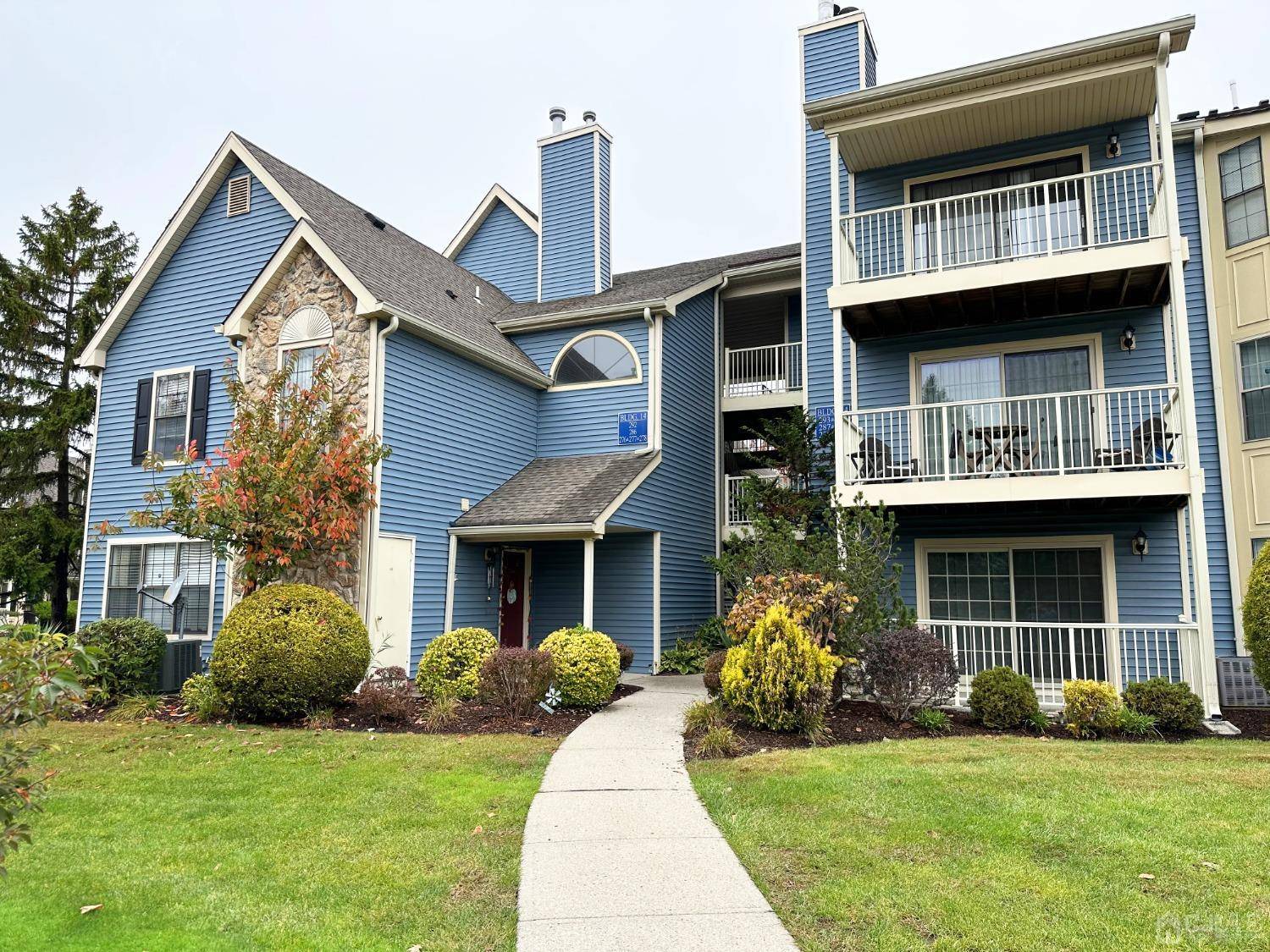 277 Cozzens CT, East Brunswick, NJ 08816