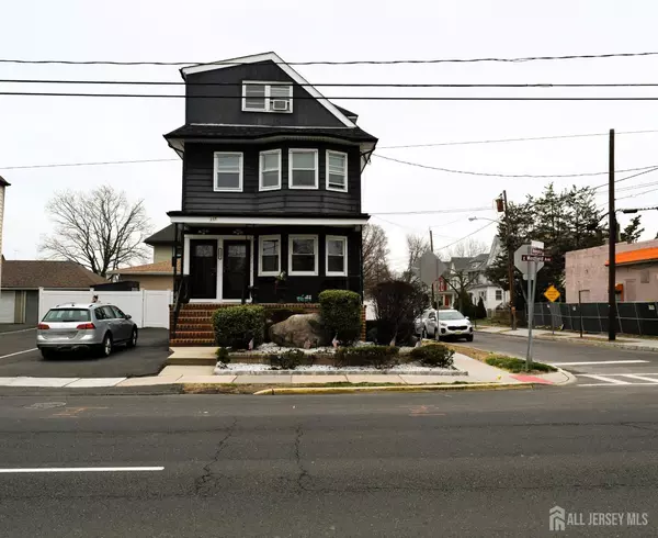 235 E Westfield AVE E #2nd, Roselle Park, NJ 07204