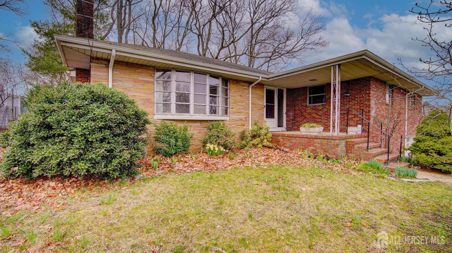 33 Eugene BLVD, Sayreville, NJ 08879