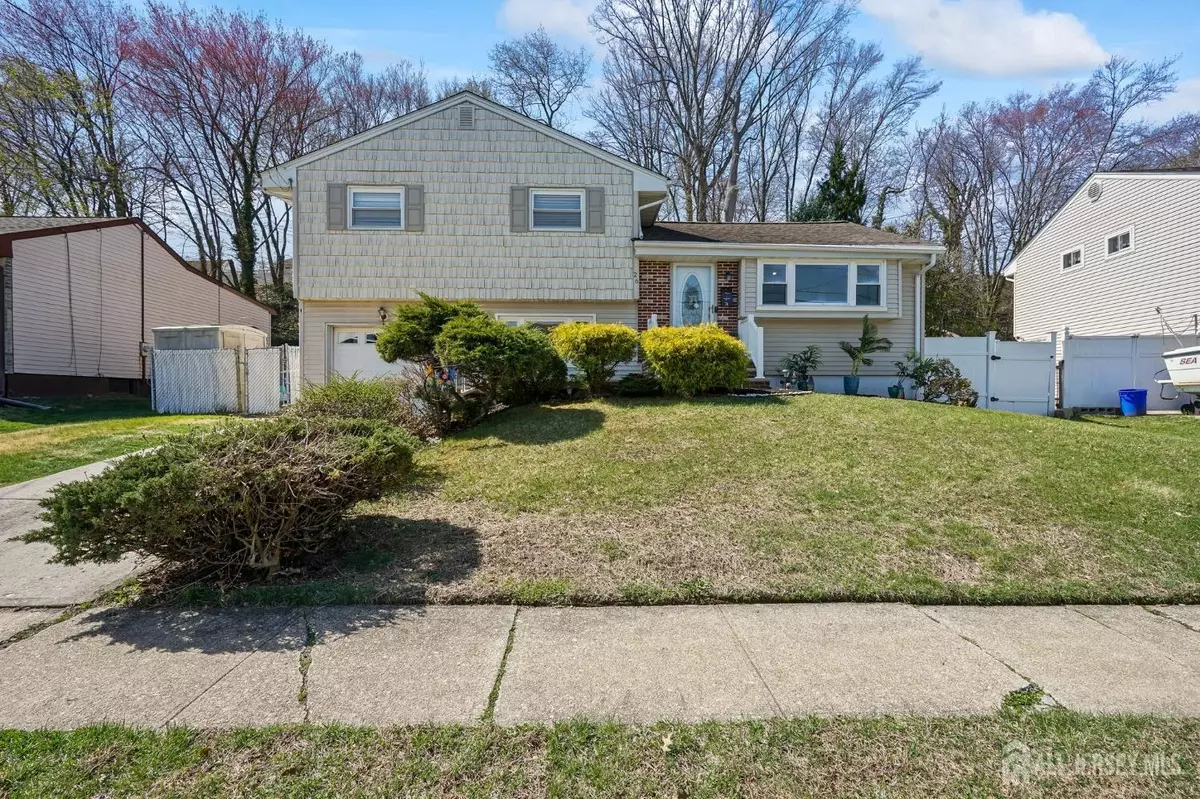 Old Bridge, NJ 08879,26 Venus RD