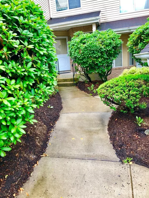 156 Nathan DR, North Brunswick, NJ 08902