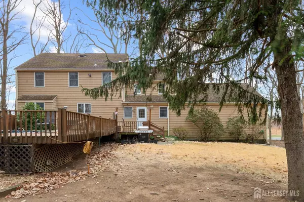 Millstone, NJ 08510,18 Back Bone Hill RD