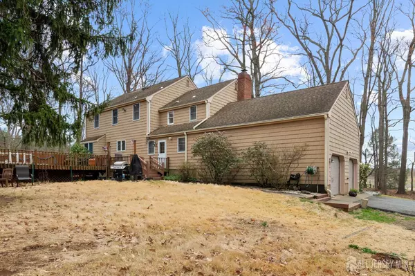 Millstone, NJ 08510,18 Back Bone Hill RD