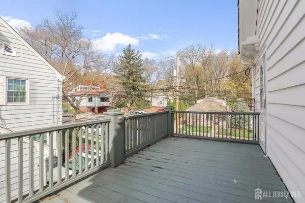 Edison, NJ 08837,67 Pleasant AVE