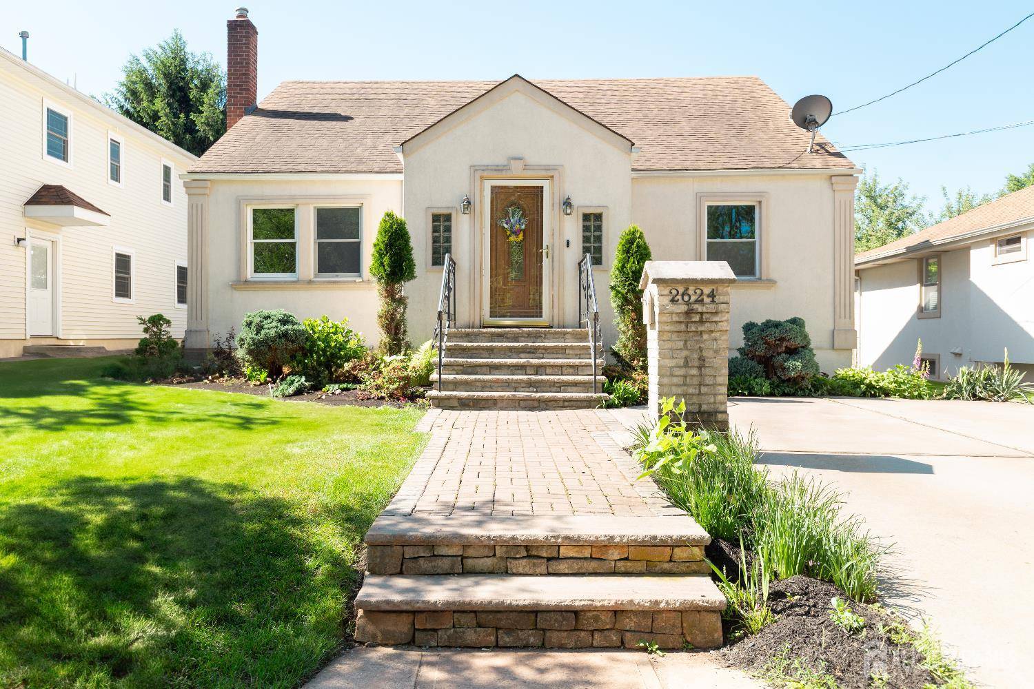 2624 Tremley Point RD, Linden, NJ 07036