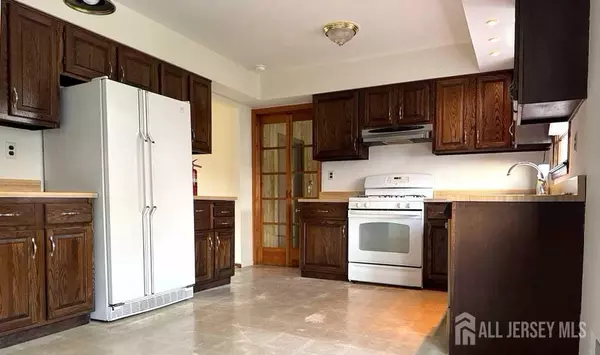 Milltown, NJ 08850,1 William ST