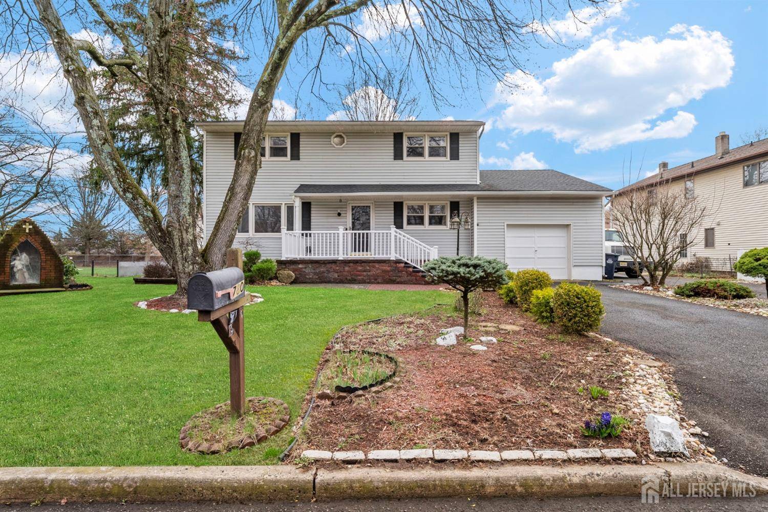 780 Darmody AVE, North Brunswick, NJ 08902