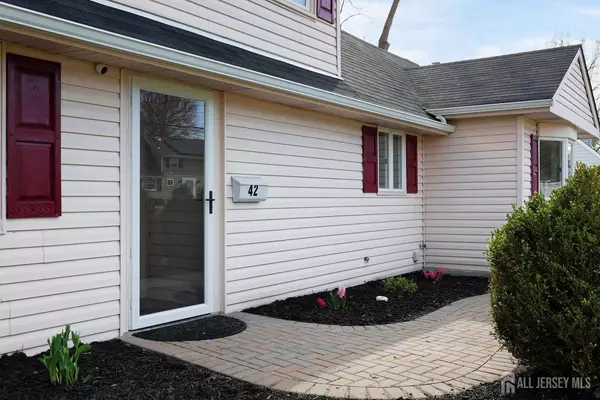 Old Bridge, NJ 08857,42 Southwood DR