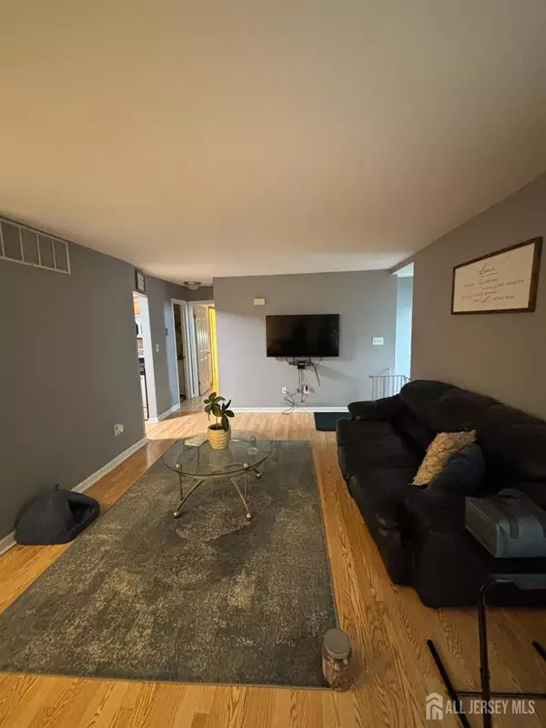 Woodbridge Proper, NJ 07095,101 Michaels CT