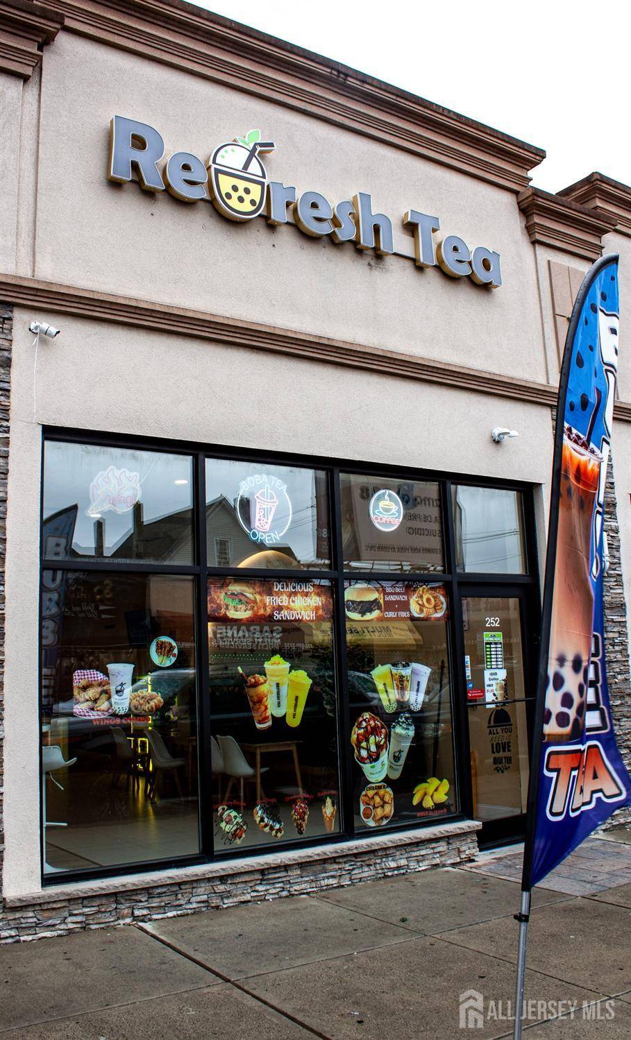 Perth Amboy, NJ 08861,252 Madison AVE