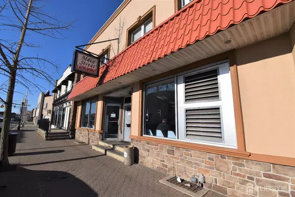 Manville, NJ 08835,52 S Main ST