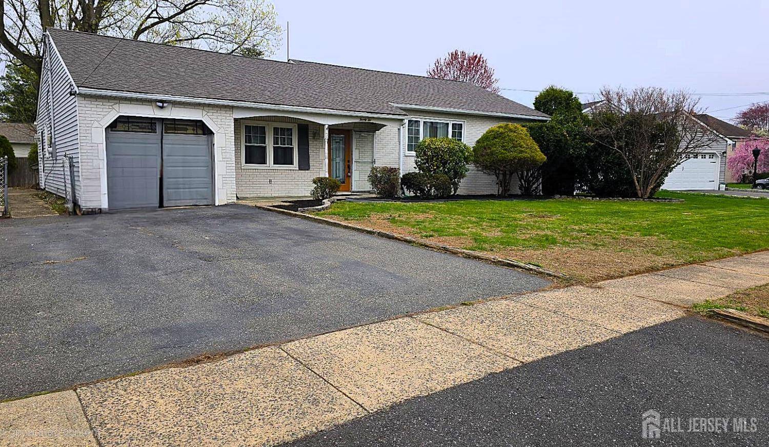 22 Delaney CT, South Plainfield, NJ 07080