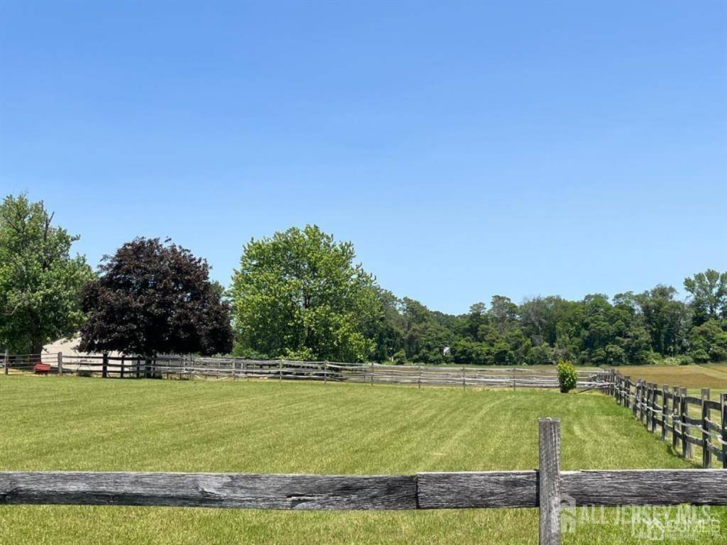 55 Davidson Mill RD, South Brunswick, NJ 08902