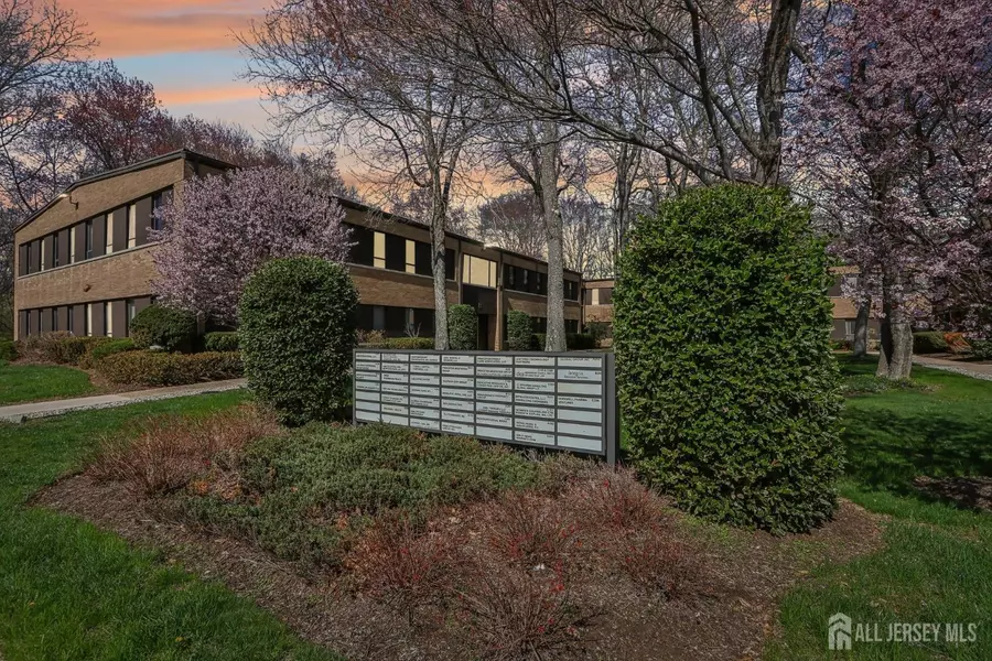 12 Roszel RD #B103, Princeton, NJ 08540