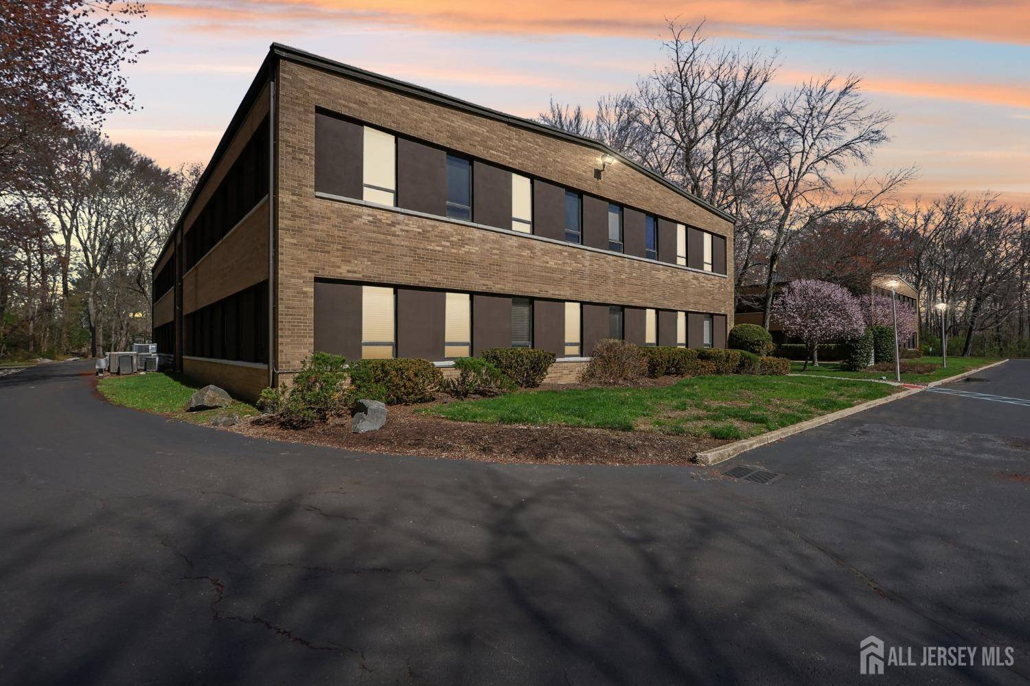 12 Roszel RD #B103, Princeton, NJ 08540