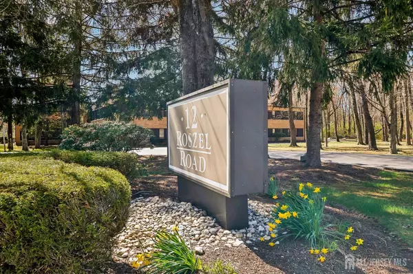 Princeton, NJ 08540,12 Roszel RD #B103