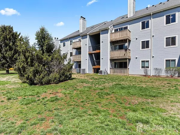 Plainsboro, NJ 08536,1010 Aspen DR