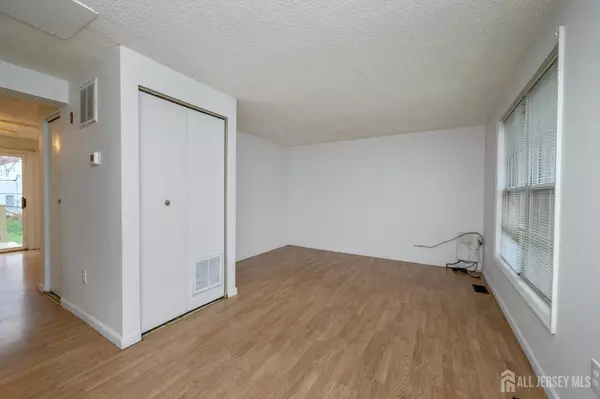 Trenton, NJ 08611,641 Lamberton ST