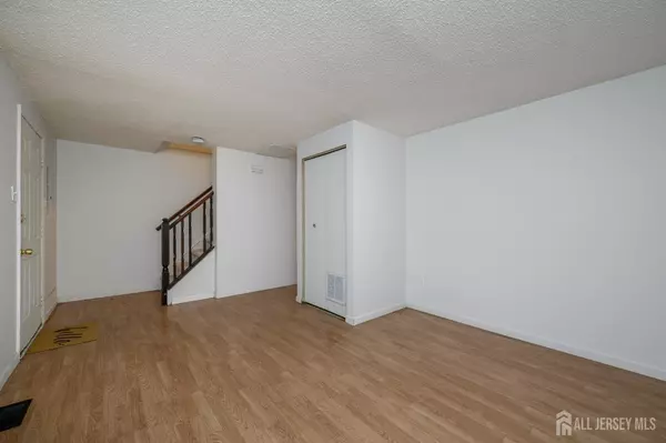 Trenton, NJ 08611,641 Lamberton ST