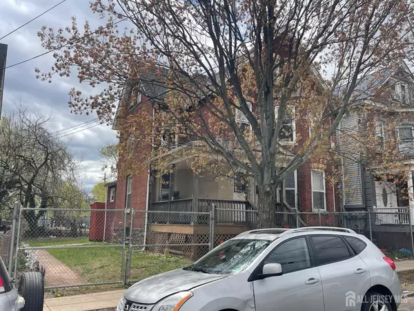 New Brunswick, NJ 08901,290 Redmond ST