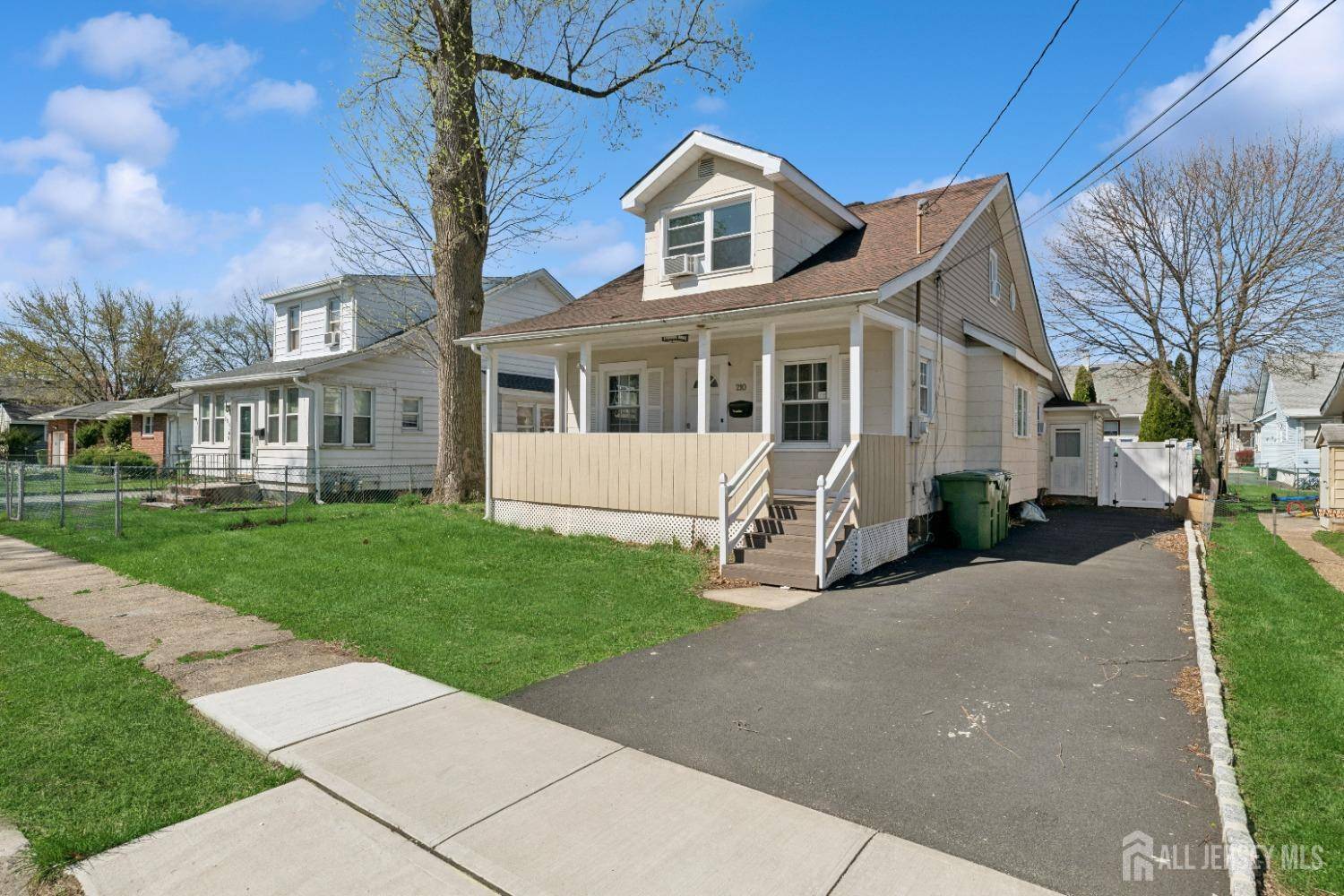 Edison, NJ 08817,210 Washington AVE